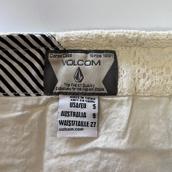 Volcom White Lace Mini Skirt Womens SM (5) Zip Front 90's Y2K Skater Boho - Picture 3 of 8